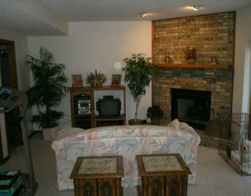 3 Meadowridge Road Harrison City, PA 15636 - Photo 7 of 8 Den/Family/Great Room.