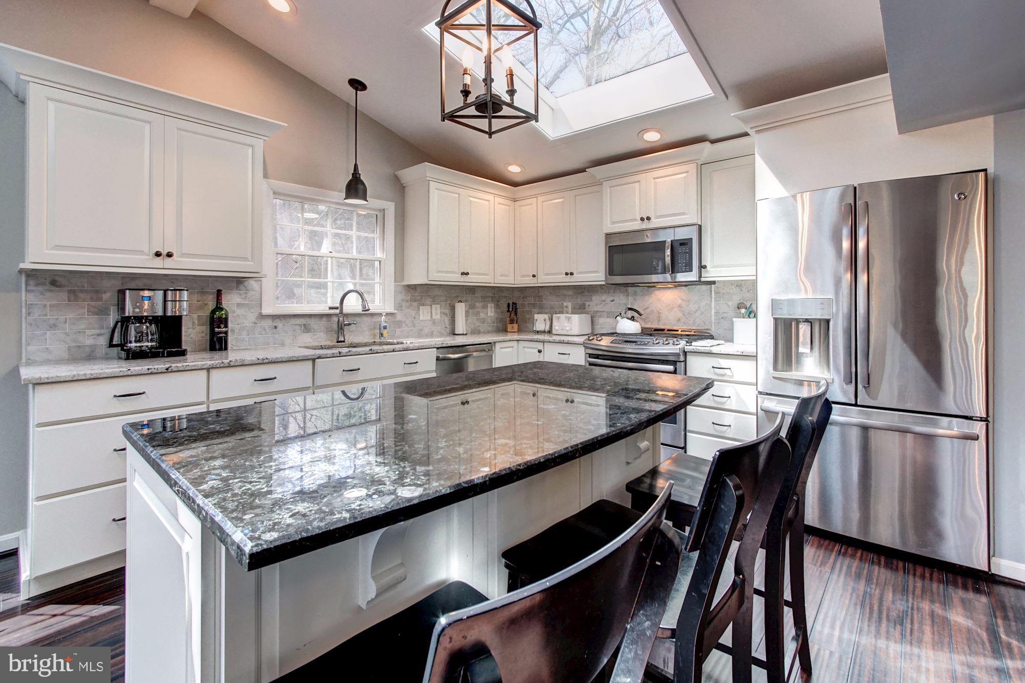 406 Hampshire Court Riva, MD 21140 - Photo 13 of 43 Gallery Image 13
