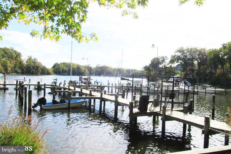 406 Hampshire Court Riva, MD 21140 - Photo 42 of 43 Community Marina area
