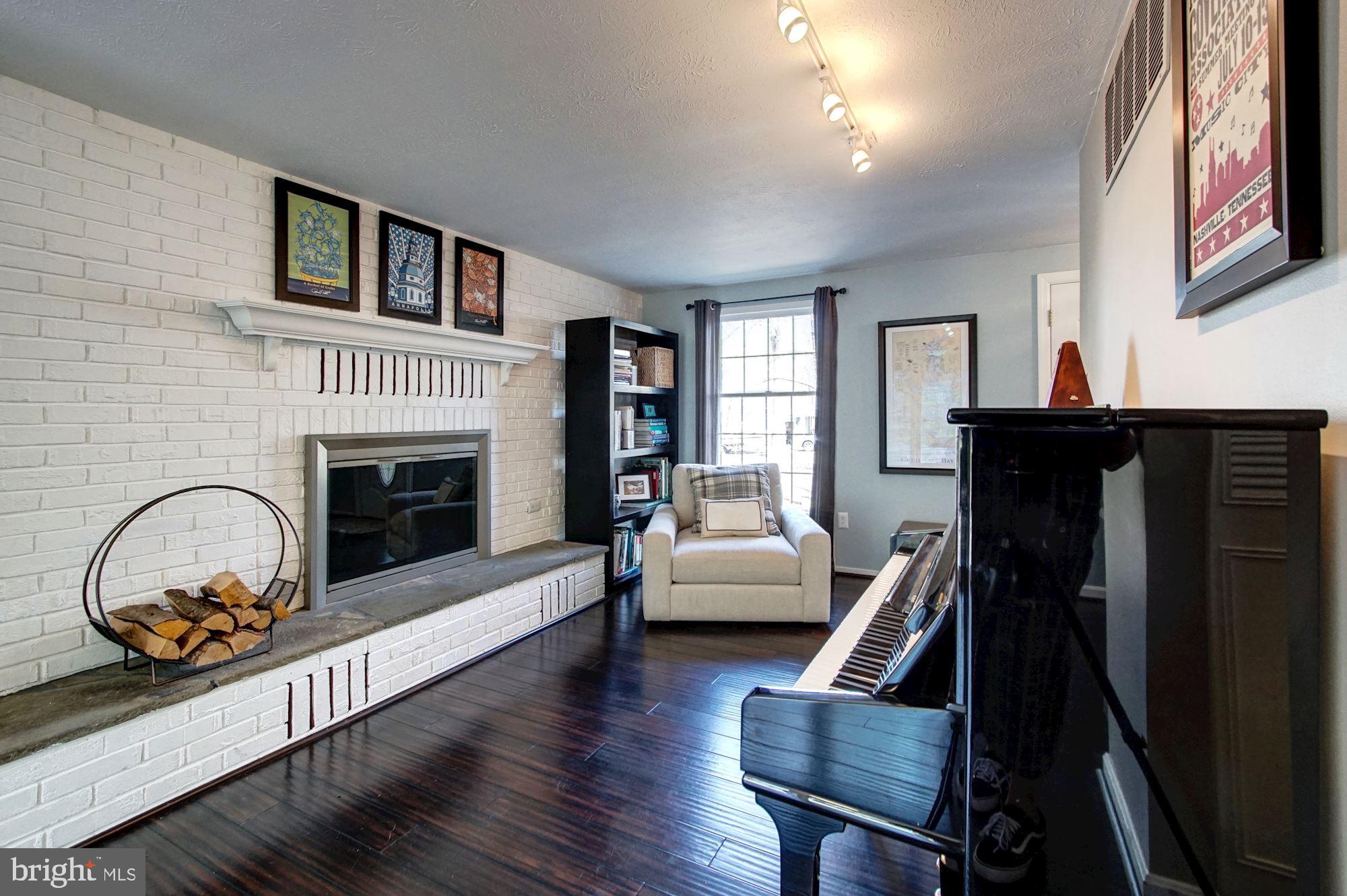 406 Hampshire Court Riva, MD 21140 - Photo 8 of 43 Gas fireplace