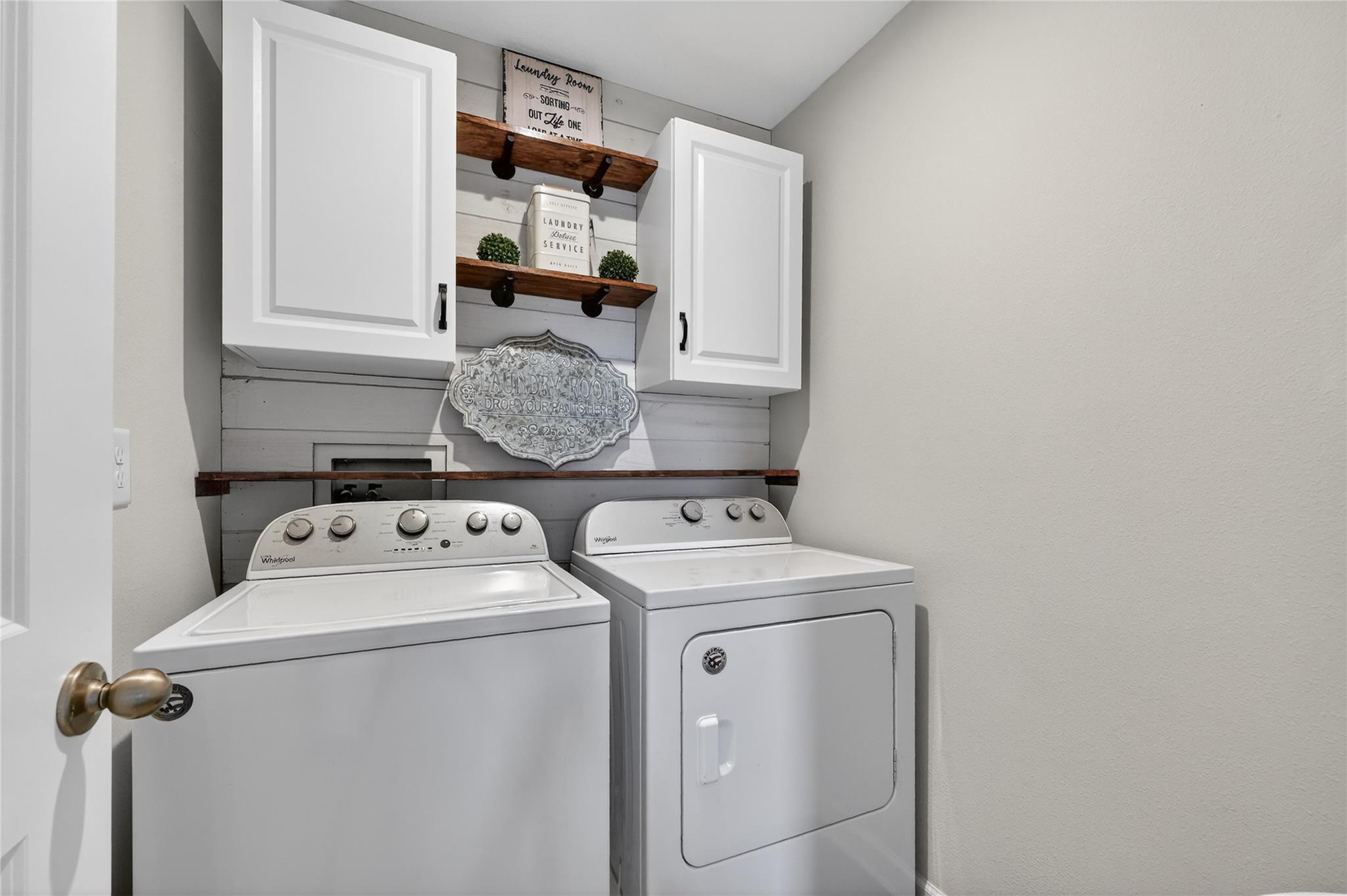 11010 High Noon Trail Parrish, FL 34219 - Photo 28 of 41 LAUNDRY ROOM UPSTAIRS