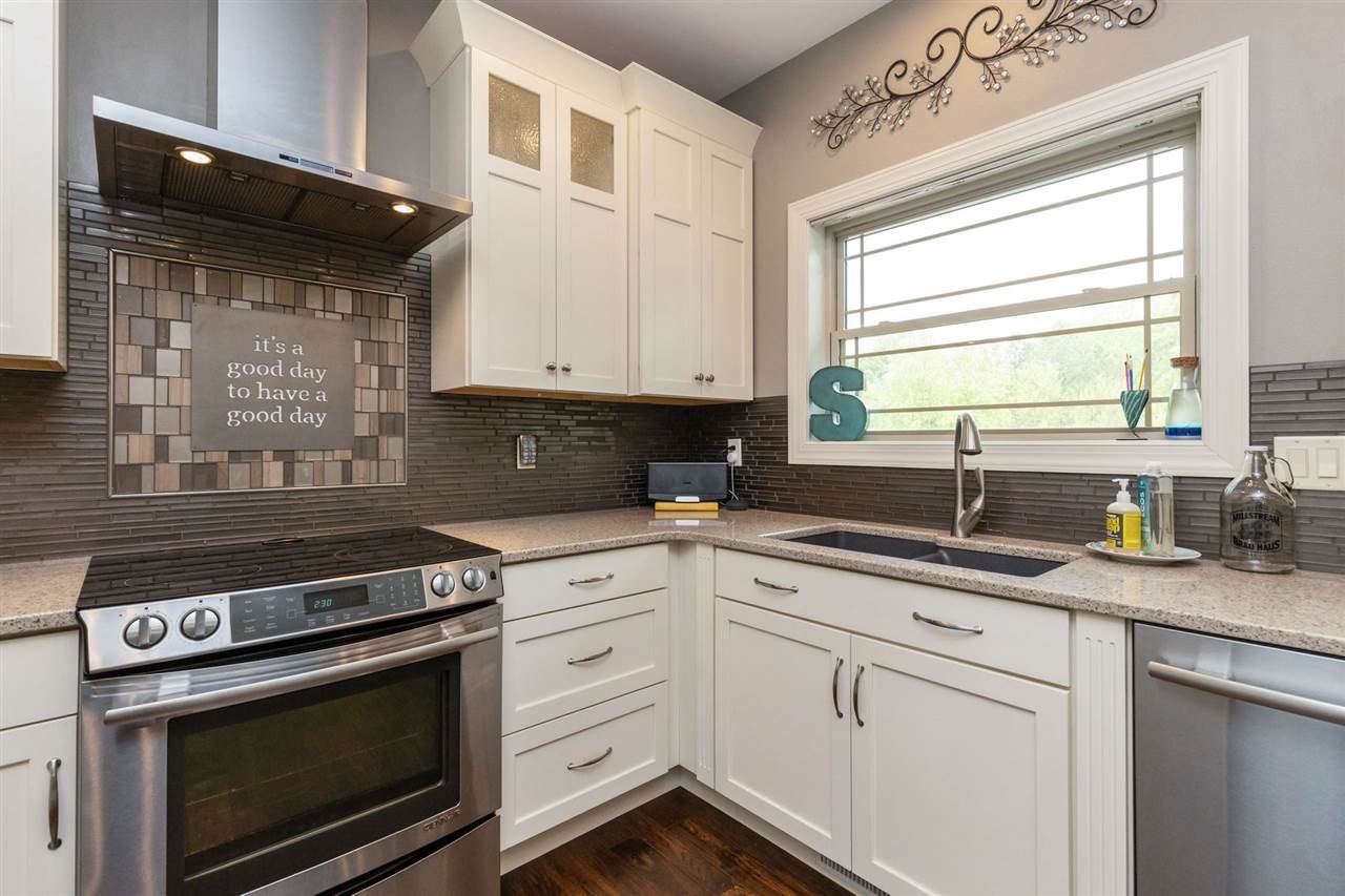 104 Ridge Drive Fairfax, IA 52228 - Photo 10 of 36 Gallery Image 10