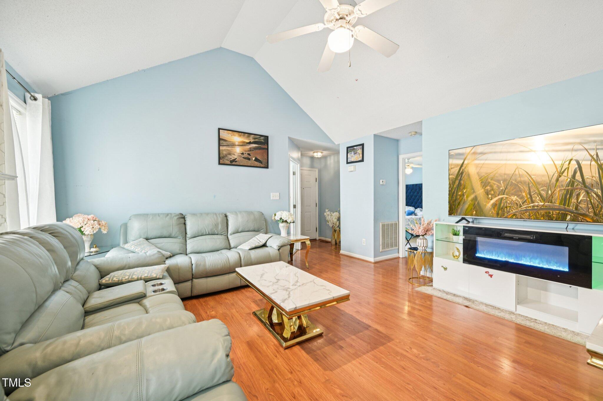 2636 Scattered Oak Court Raleigh, NC 27603 - Photo 5 of 17 6-web-or-mls-Scattered Oak Ct-S0907-006