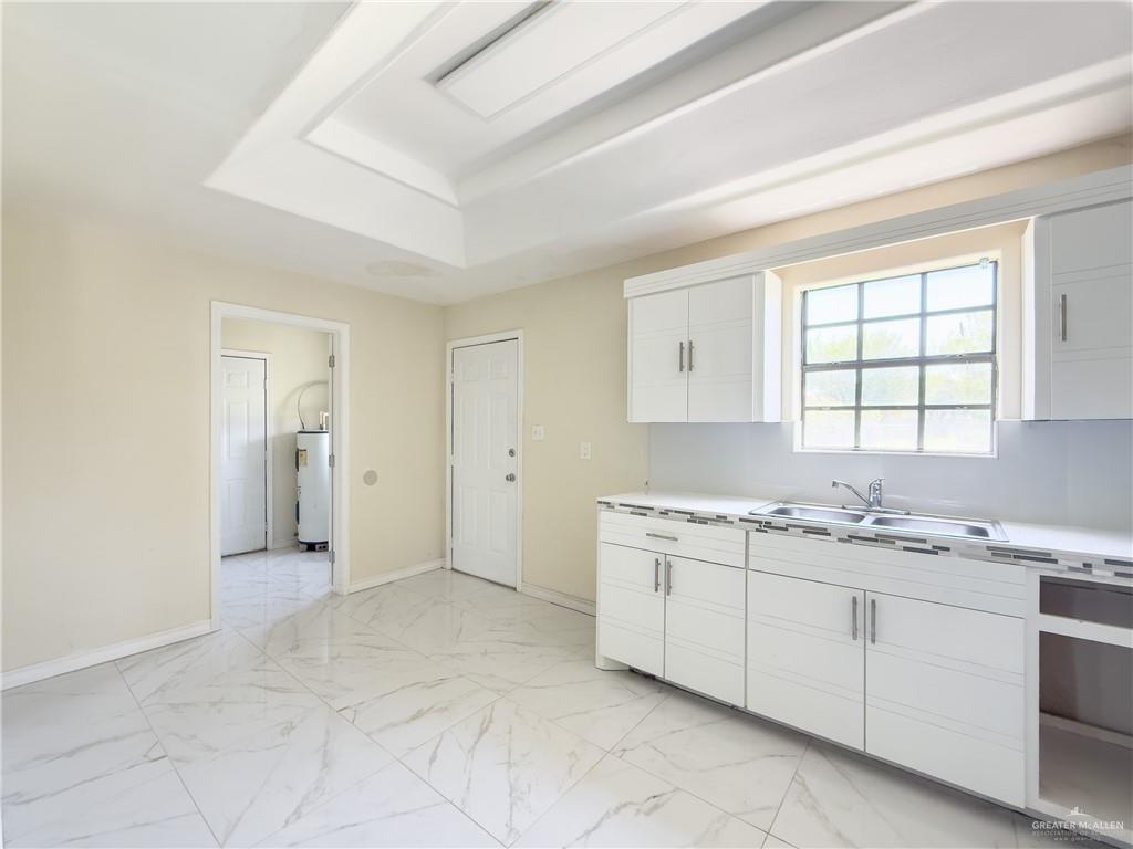 720 East Ricky Crossland Avenue Elsa, TX 78543 - Photo 8 of 29