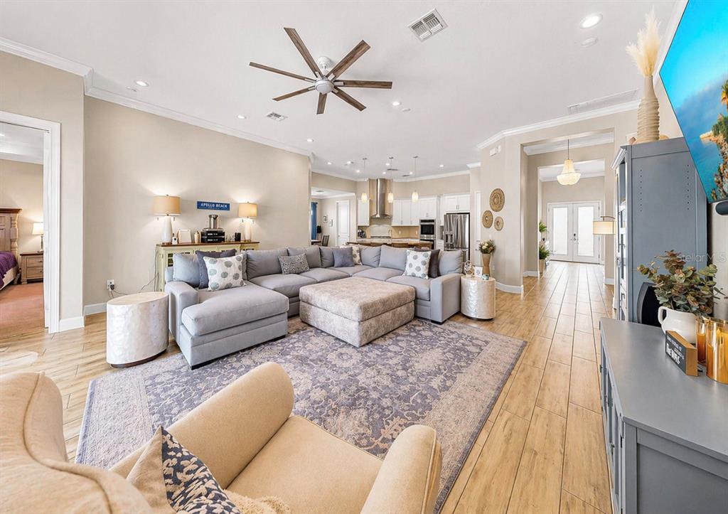 954 Signet Drive Apollo Beach, FL 33572 - Photo 17 of 60