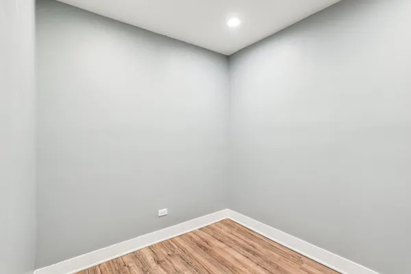 $299,000 | 3346 West Iowa Street, Chicago, IL 60651