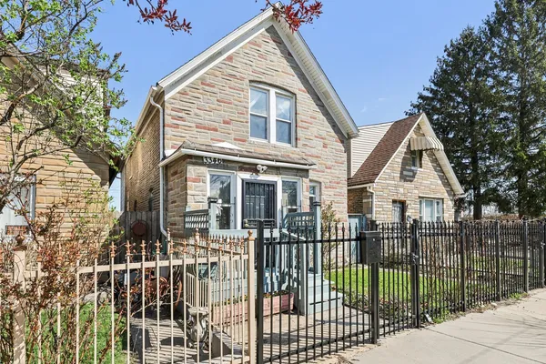 $299,000 | 3346 West Iowa Street, Chicago, IL 60651