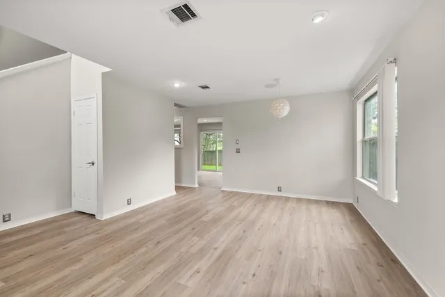 $2,400 | 2036 Kaiser Drive, Austin, TX 78748