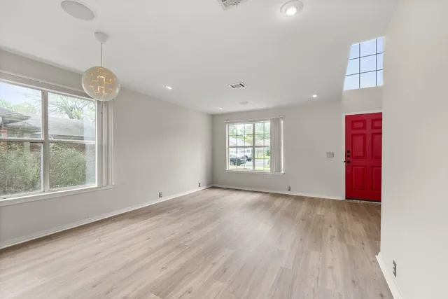 $2,400 | 2036 Kaiser Drive, Austin, TX 78748