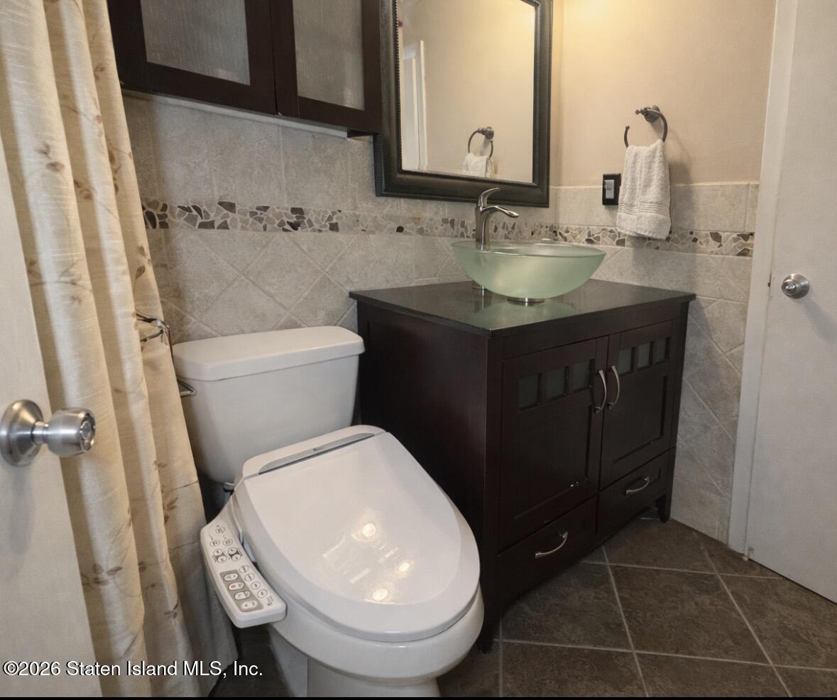 127 Stack Drive Staten Island, NY 10312 - Photo 11 of 15 h8