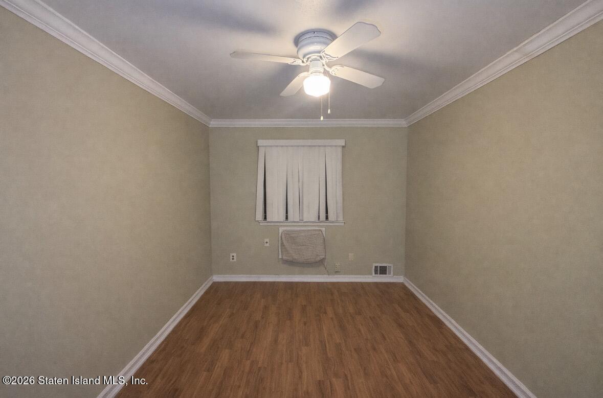 127 Stack Drive Staten Island, NY 10312 - Photo 9 of 15 h13