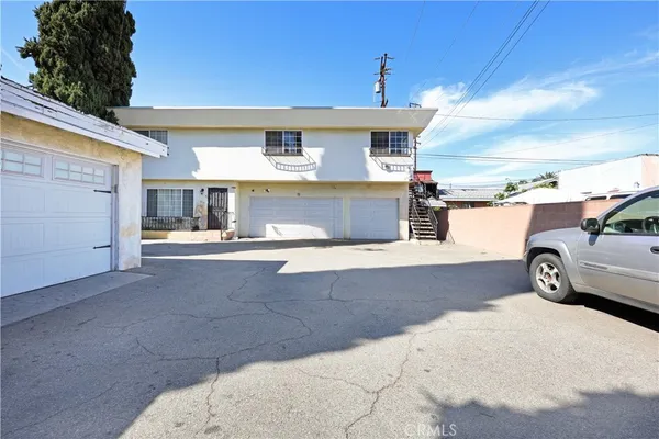 $2,375 | 2789 Laurel Place, Unit B, South Gate, CA 90280