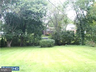 1205 Faun Road Wilmington, DE 19803 - Photo 2 of 5 Exterior Back
