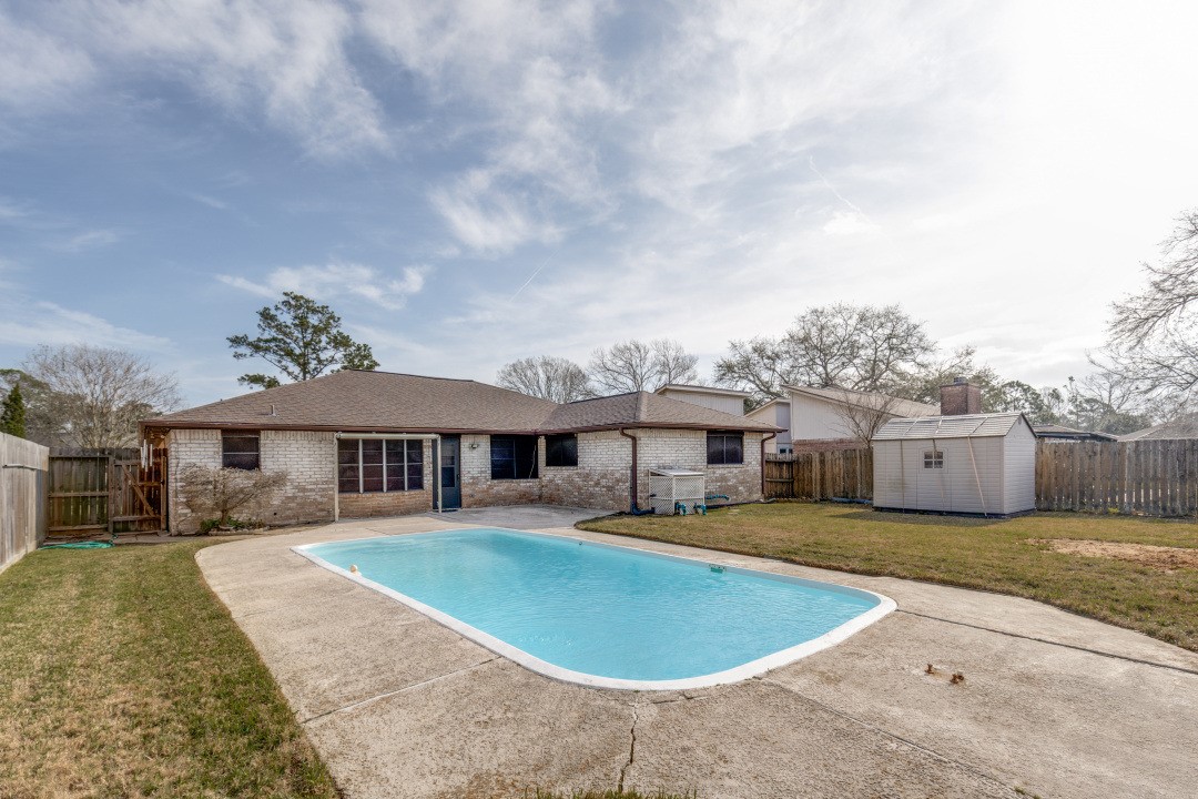 16210 Tibet Road Friendswood, TX 77546 - Photo 25 of 27 a view of outdoor space yard and house
