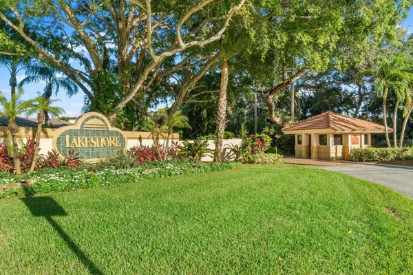 $3,500 | 20 South Lakeshore Drive, Unit C, Hypoluxo, FL 33462