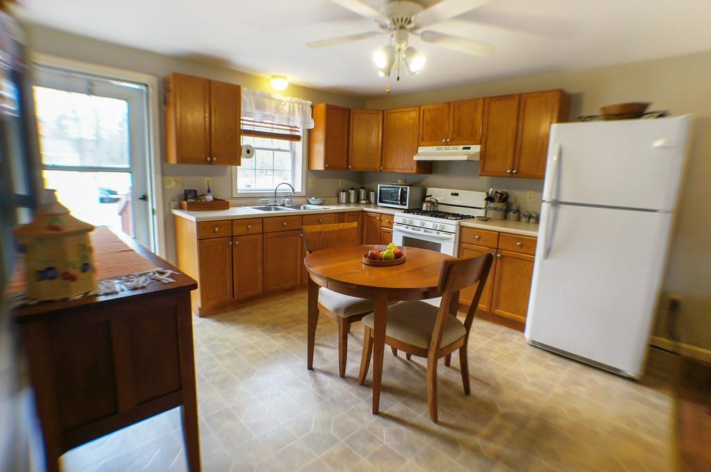 36 Mill Pond Road Epping, NH 03042 - Photo 12 of 39