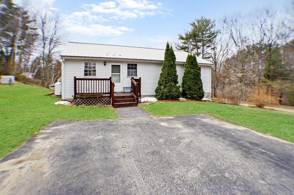 36 Mill Pond Road Epping, NH 03042 - Photo 30 of 39
