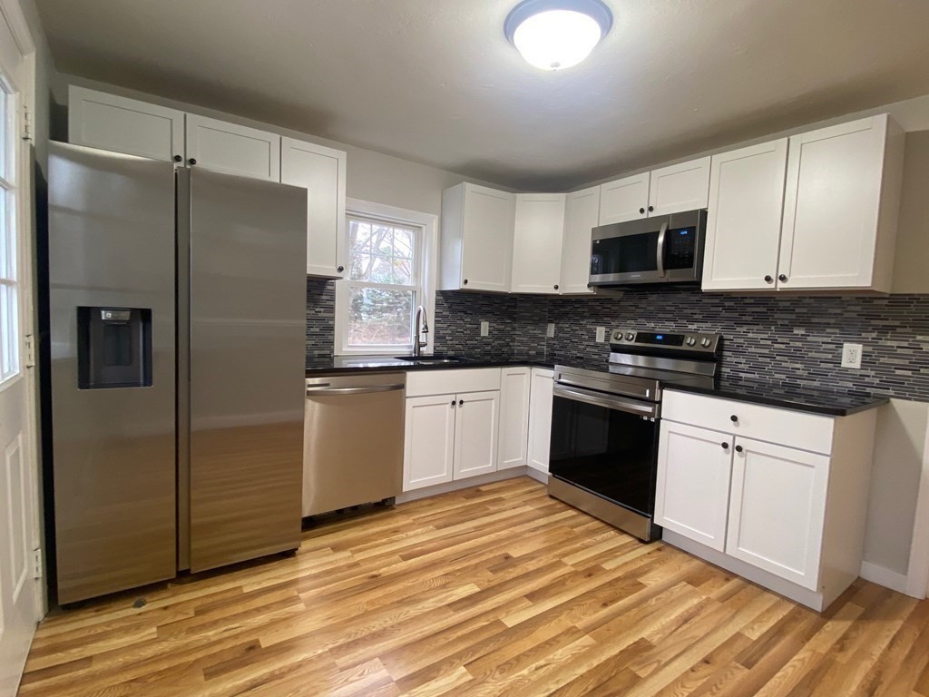 11 Southold Road Worcester, MA 01607 - Photo 9 of 23 Gallery Image 9