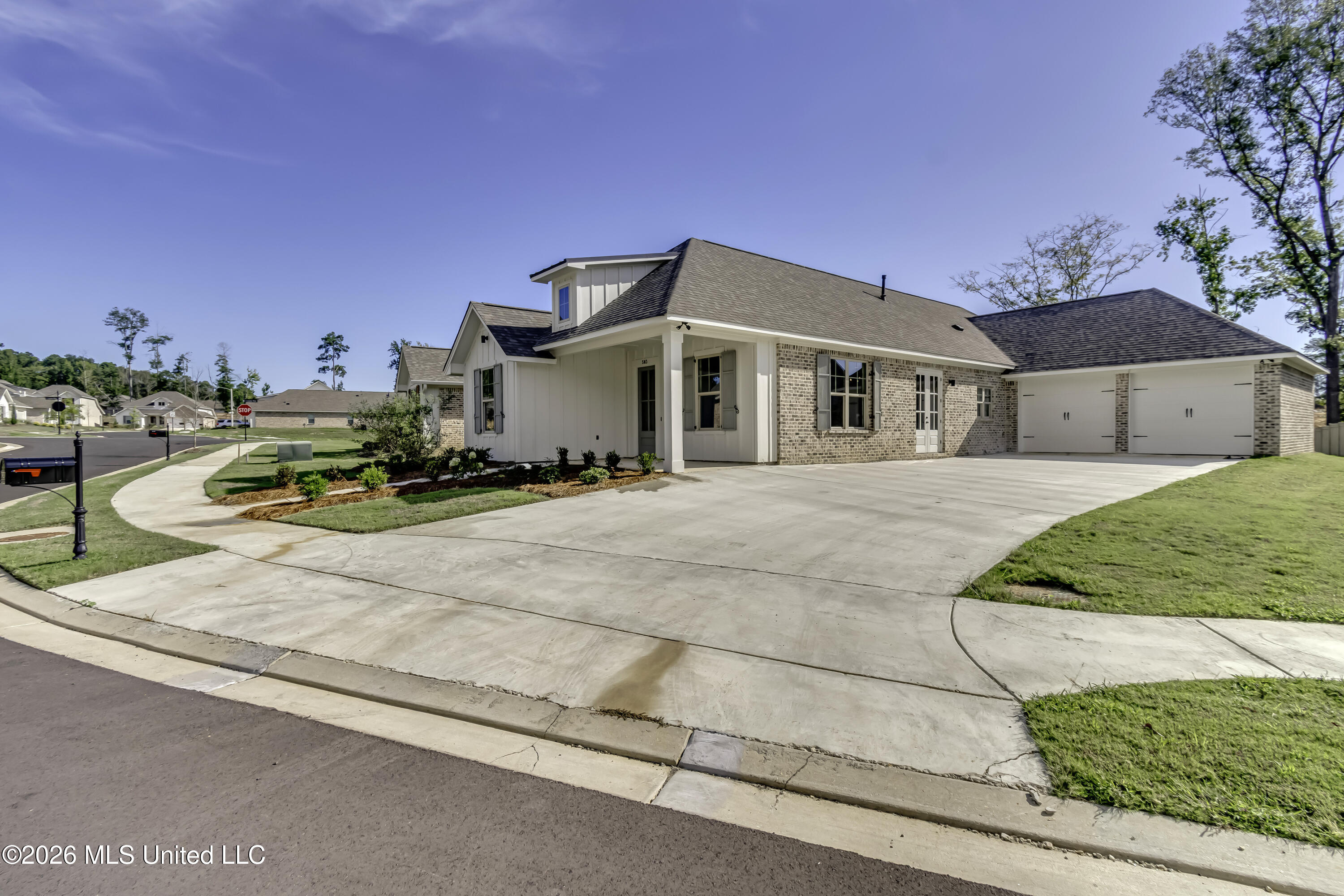 503 FUSION Street Brandon, MS 39042 - Photo 4 of 62 -503 Fusion St--6