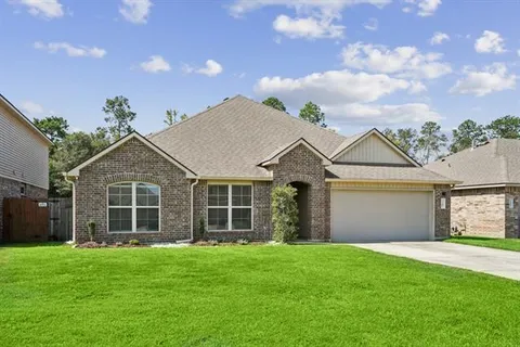 $335,000 | 75400 Crestview Hls Loop, Covington, LA 70435