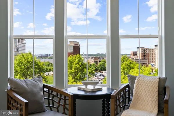 $989,000 | 500 Spindrift Lane, Unit 390, Oxon Hill, MD 20745