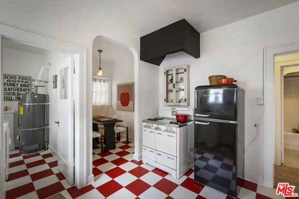 $4,097 | 4405 Clarissa Avenue, Los Angeles, CA 90027