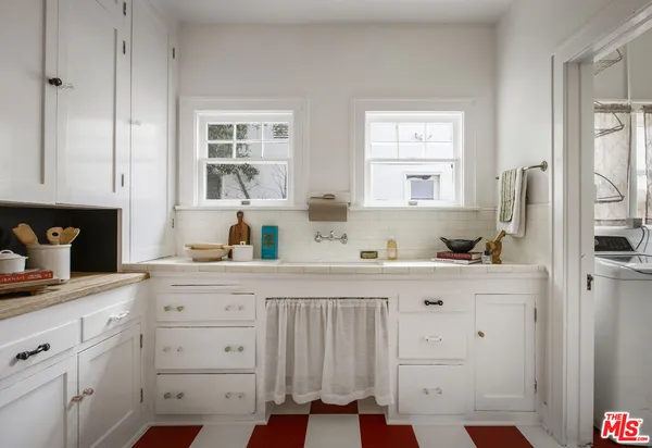 $4,097 | 4405 Clarissa Avenue, Los Angeles, CA 90027