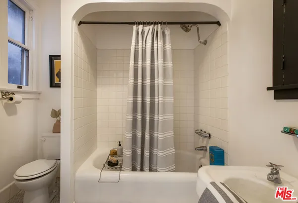 $4,097 | 4405 Clarissa Avenue, Los Angeles, CA 90027