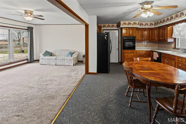 $169,000 | 23370 West County Road, Jerseyville, IL 62052