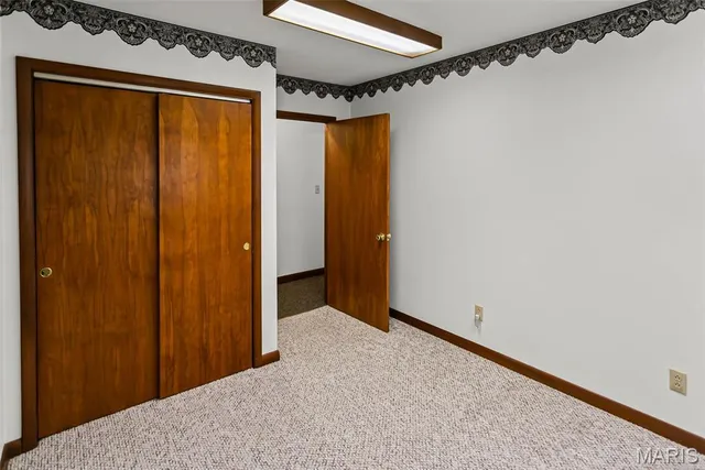 $169,000 | 23370 West County Road, Jerseyville, IL 62052