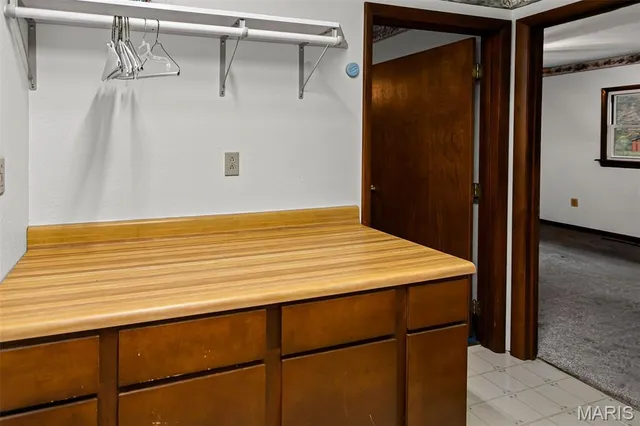 $169,000 | 23370 West County Road, Jerseyville, IL 62052