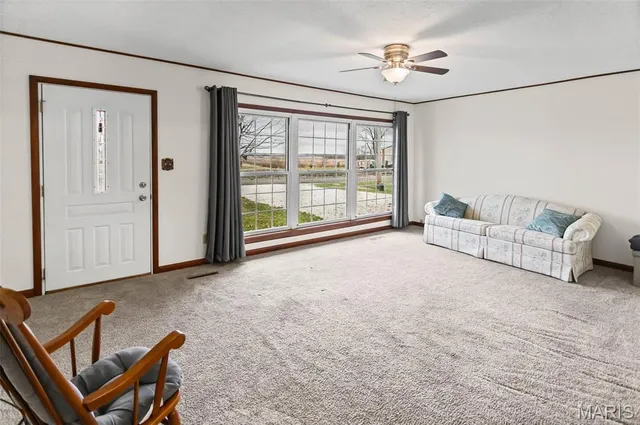 $169,000 | 23370 West County Road, Jerseyville, IL 62052