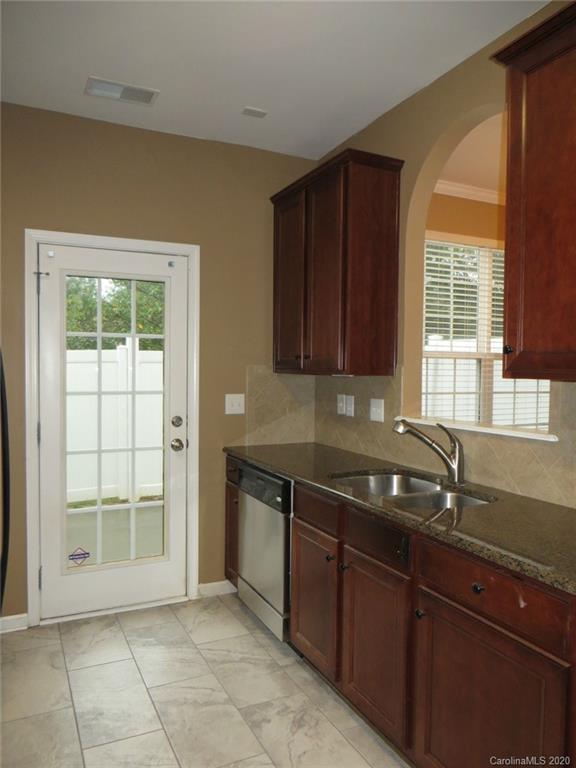 1900 Travertine Lane Fort Mill, SC 29708 - Photo 9 of 18