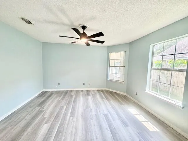 $2,250 | 129 Wright Circle, Niceville, FL 32578