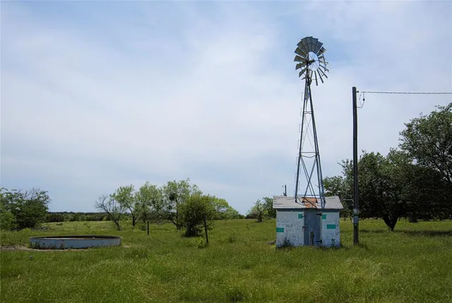 $9,204,600 | 4301 Monroe Highway, Cresson, TX 76035