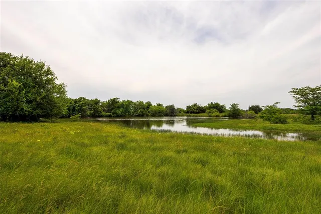 $9,204,600 | 4301 Monroe Highway, Cresson, TX 76035