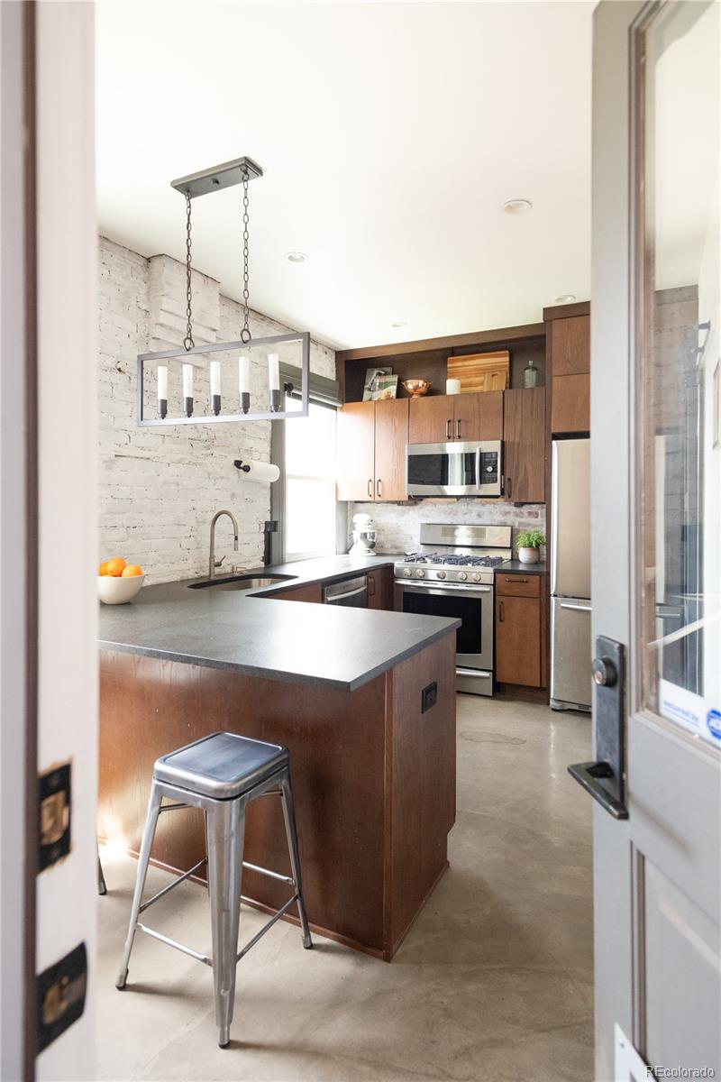 347 Inca Street Denver, CO 80223 - Photo 37 of 40
