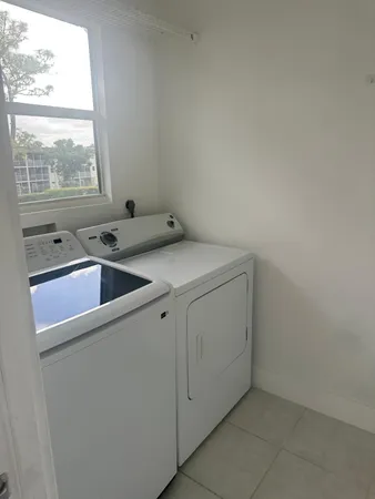 $185,000 | 2100 Springdale Boulevard, Palm Springs, FL 33461