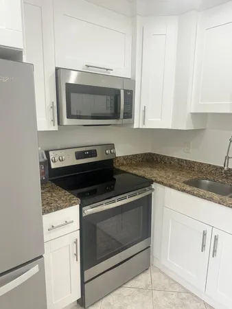 $185,000 | 2100 Springdale Boulevard, Palm Springs, FL 33461