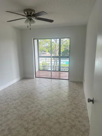 $185,000 | 2100 Springdale Boulevard, Palm Springs, FL 33461