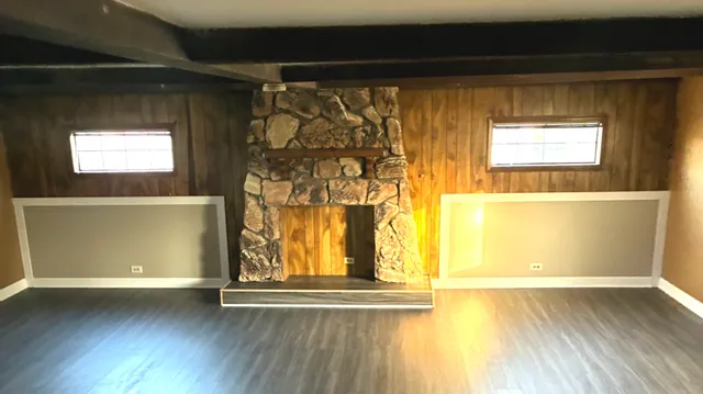 $1,800 | 315 East Corning Road, Beecher, IL 60401