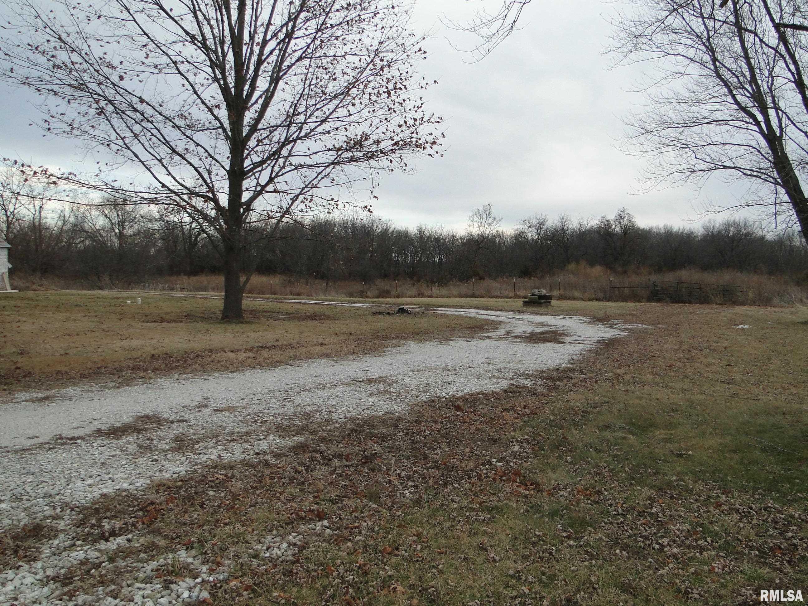 6721 East Quarter Road Ipava, IL 61441 - Photo 15 of 20