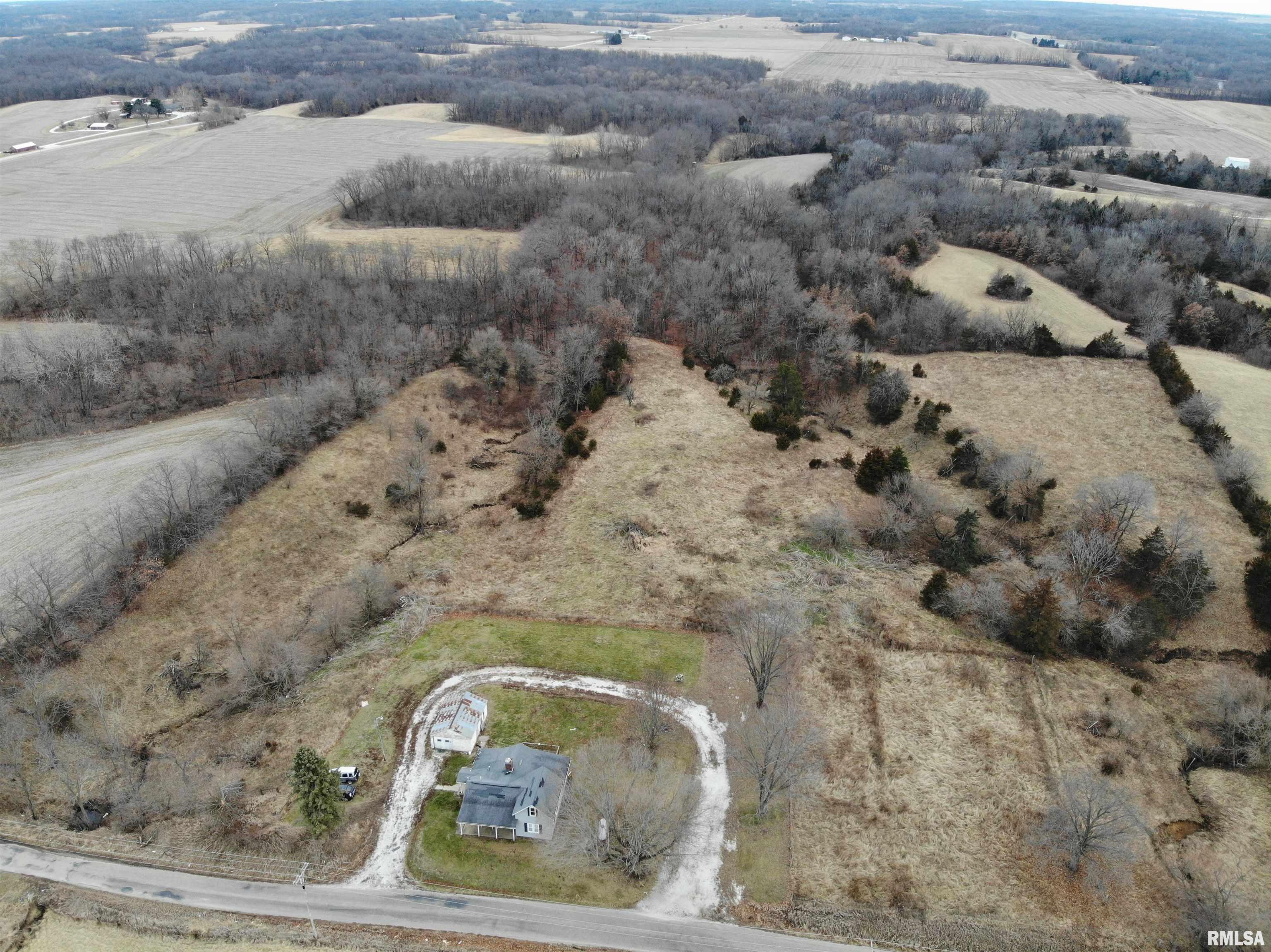 6721 East Quarter Road Ipava, IL 61441 - Photo 2 of 20
