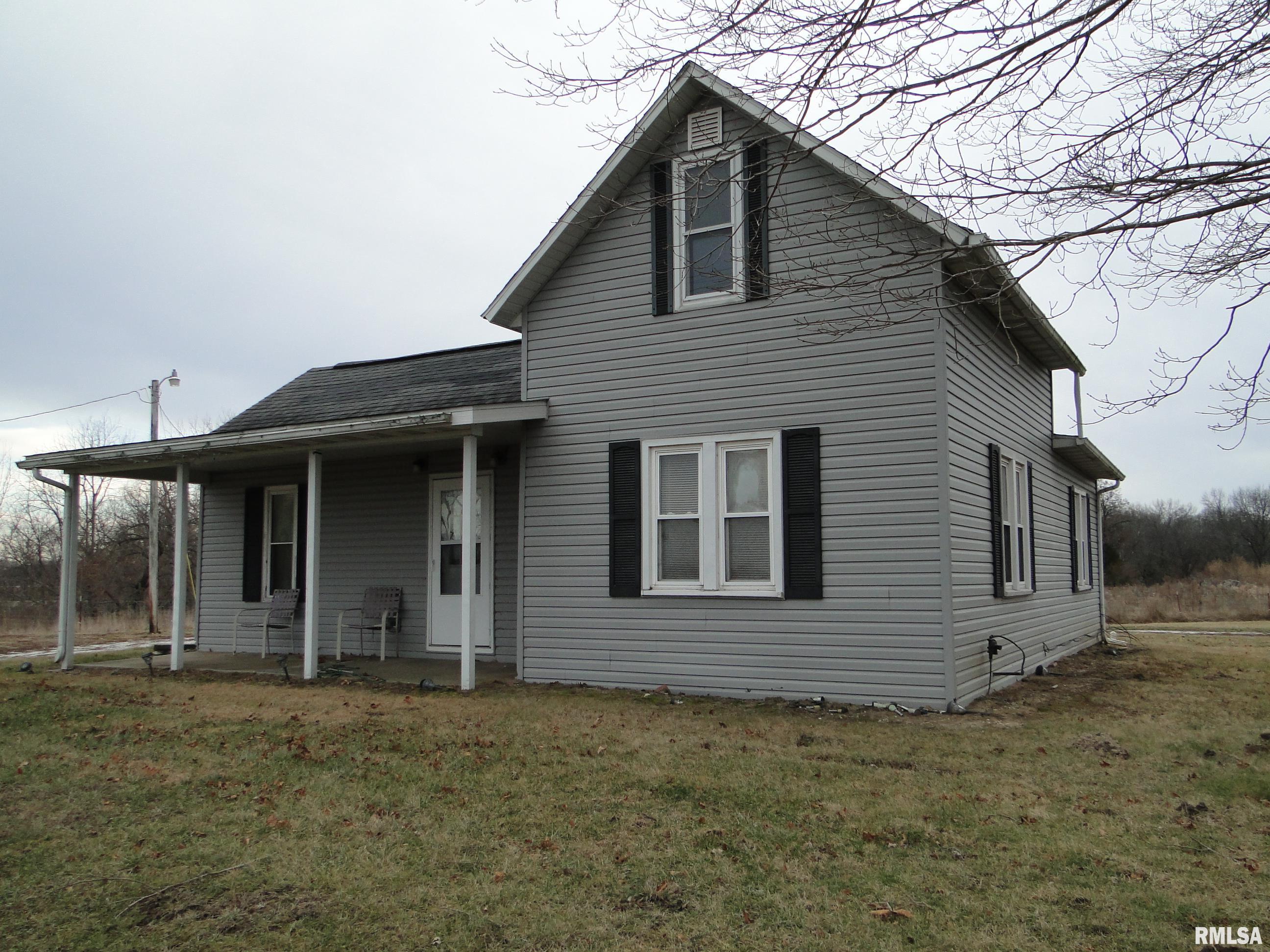 6721 East Quarter Road Ipava, IL 61441 - Photo 3 of 20