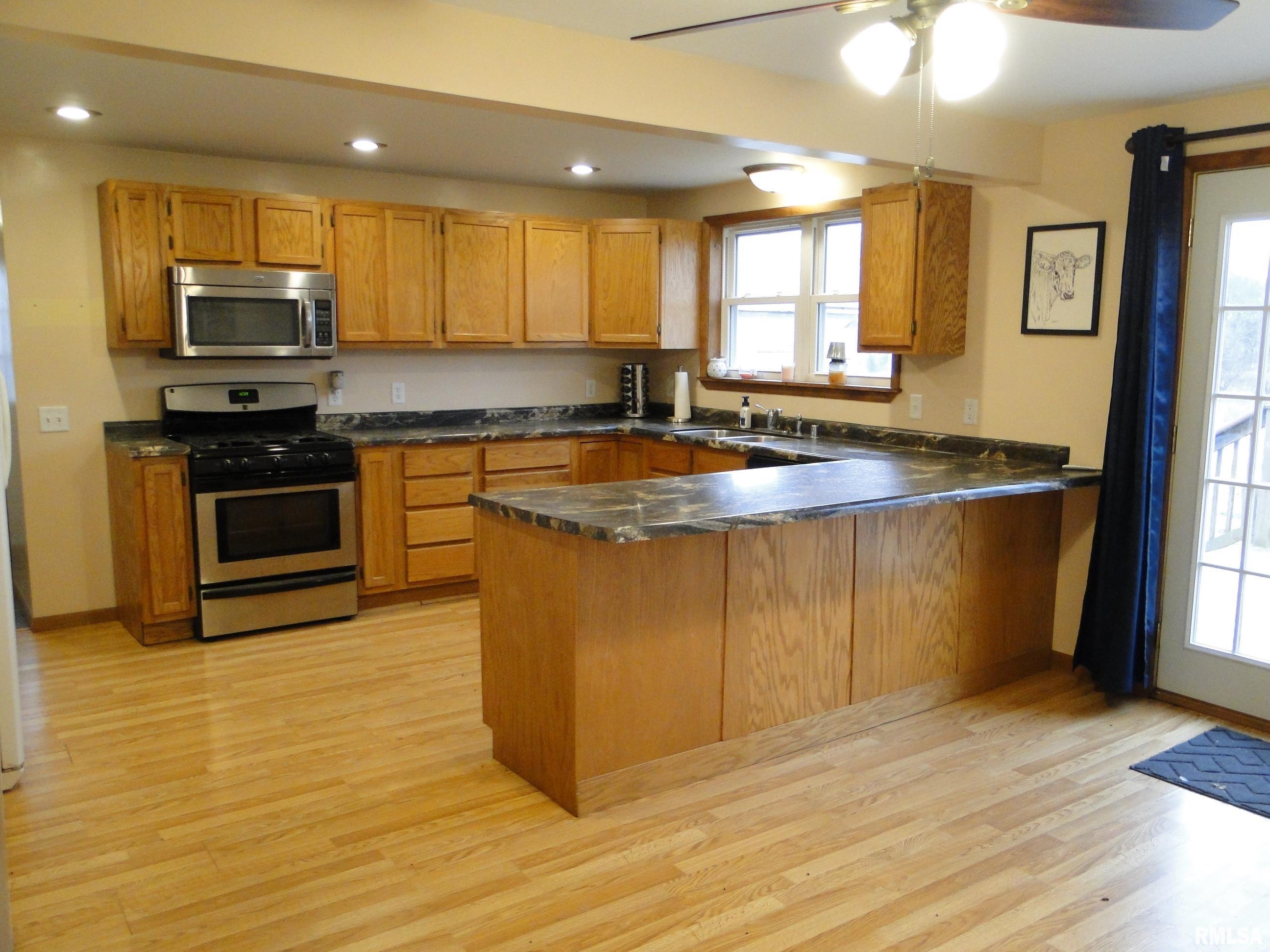 6721 East Quarter Road Ipava, IL 61441 - Photo 6 of 20