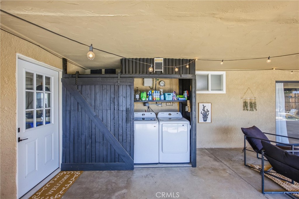 19185 Shoshonee Road Apple Valley, CA 92307 - Photo 22 of 43 Laundry Area