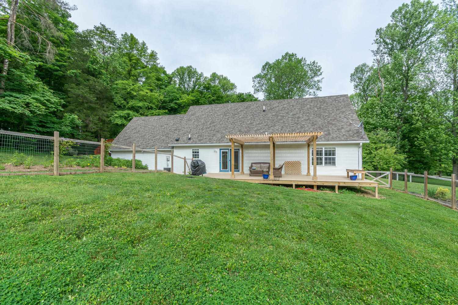 6629 South Rockport Road Bloomington, IN 47403 - Photo 32 of 36