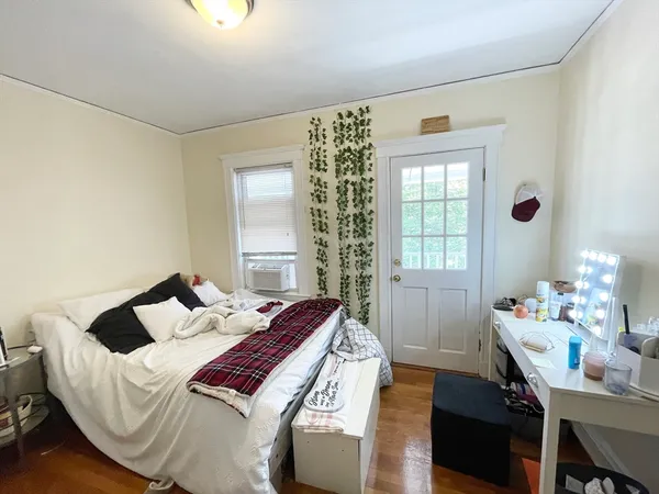 $4,600 | 31 High Street, Unit 2, Brookline, MA 02445