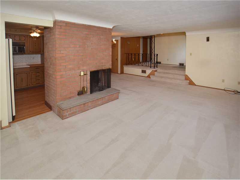 1210 Old Concord Road Monroeville, PA 15146 - Photo 10 of 22 Living Room.