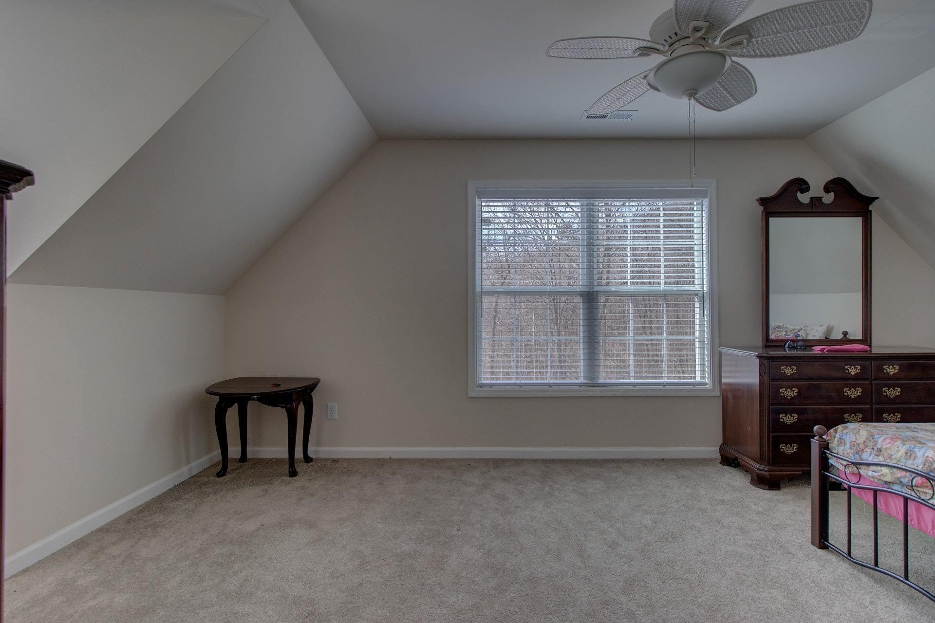 1381 Nemmo Road Vinton, VA 24179 - Photo 24 of 39 an empty room with a window